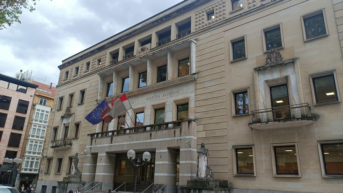 El honor de la trabajadora “zumbada” se reconoce y repara judicialmente