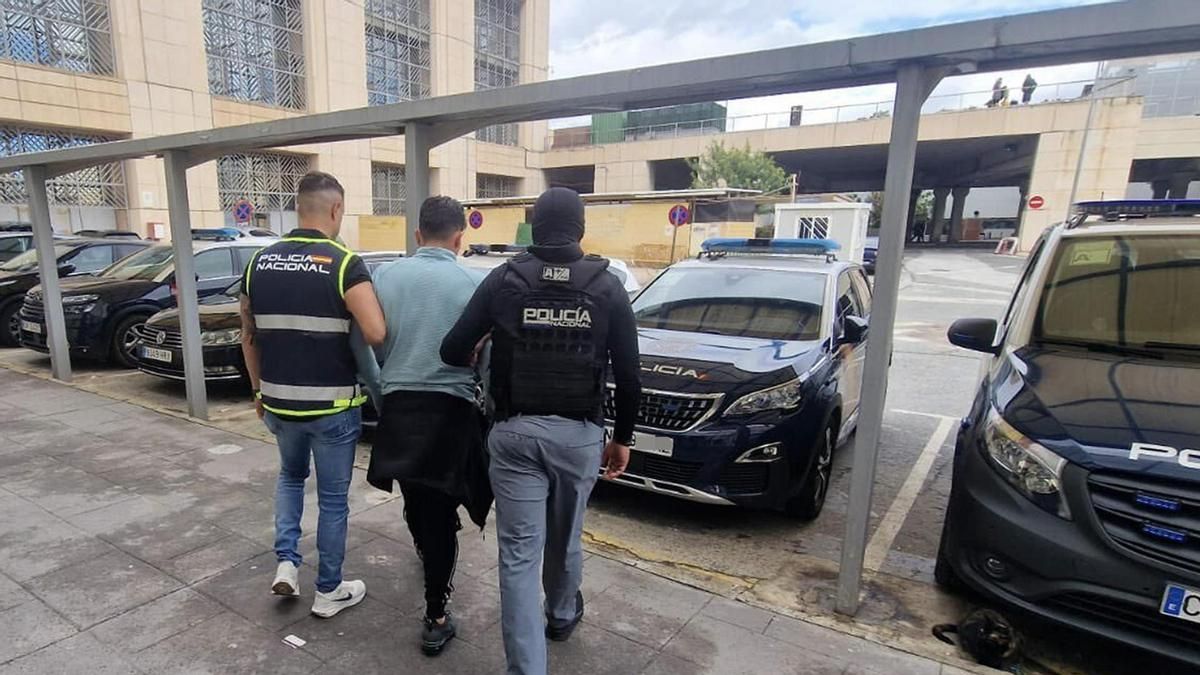 Capturan en España a ‘Pipo’, el máximo líder de la banda criminal ecuatoriana Los Lobos