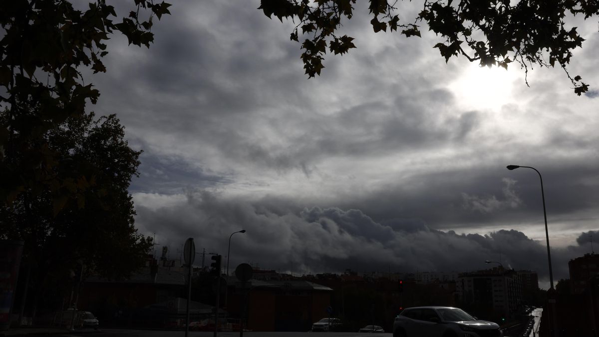Tiempo estable y descenso de temperaturas en Madrid antes de la llegada de nieve y lluvia
