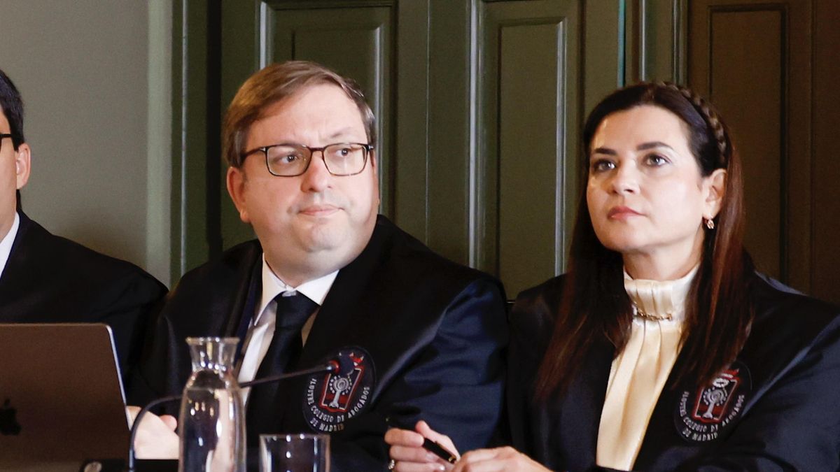 Suspendido un mes el abogado que pide la pena más alta para el fiscal general por insultar al investigado de otro caso