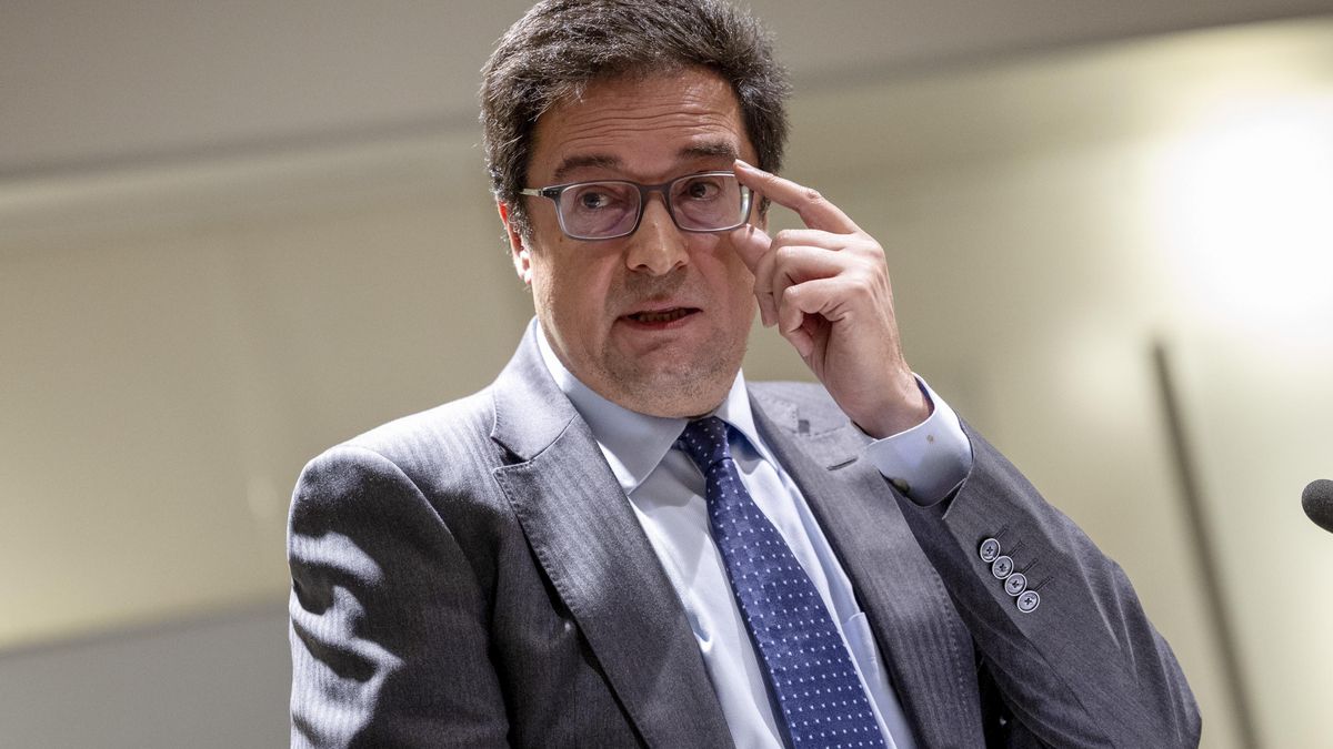 El Gobierno propone una subida salarial del 10% en cuatro años para los funcionarios