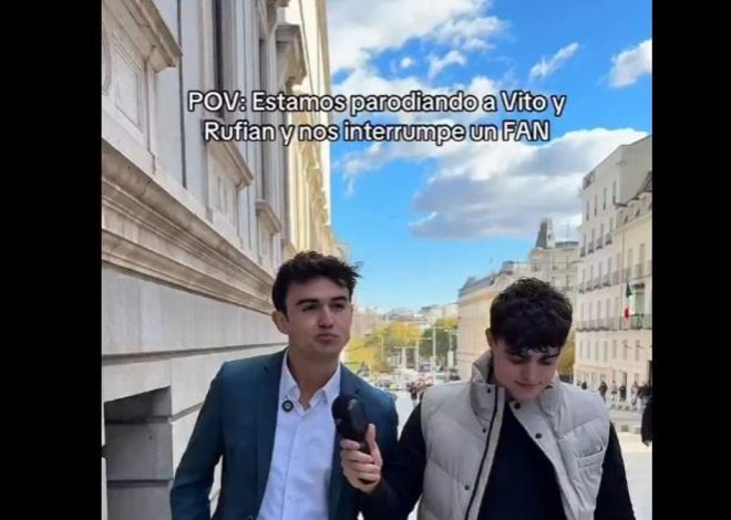 Dos tiktokers se graban imitando a Rufián y Vito Quiles y aparece… «un fan»: «Lo hacéis muy bien»