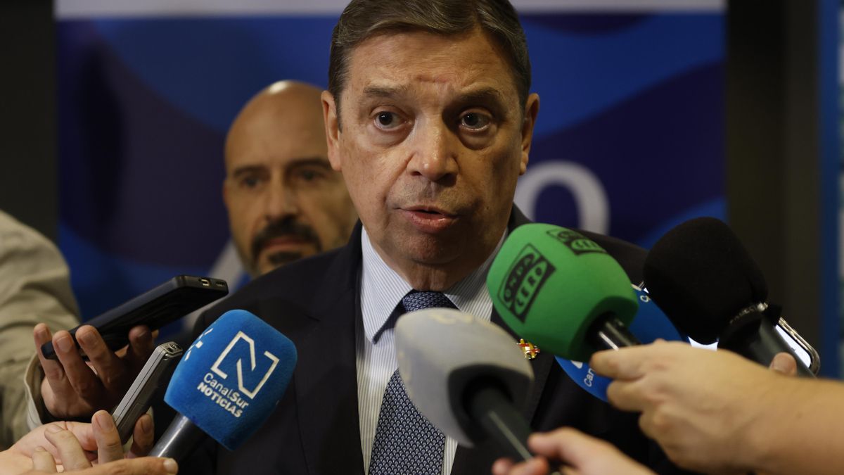 Luis Planas, al PP: «Me parece cómico que un partido que incrementa el IVA de los alimentos ahora diga que lo va a bajar»