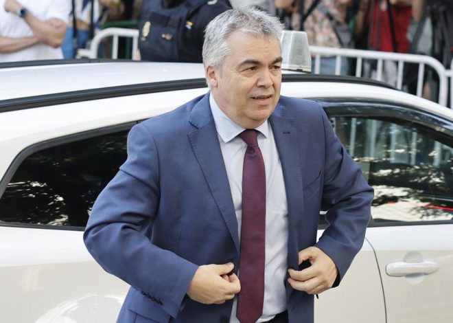 El juez deja en libertad a Santos Cerdán al considerar que ya no hay riesgo de destrucción de pruebas