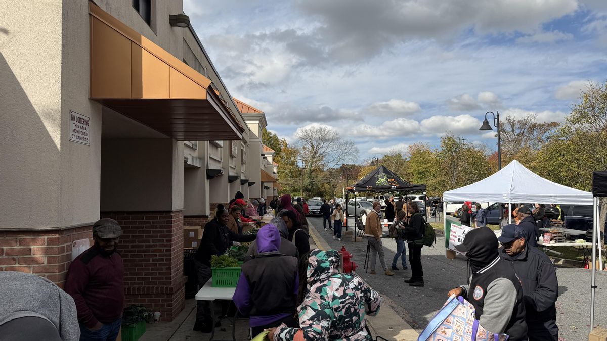 Trump se rebela ante la orden judicial que le obliga a pagar la ayuda para alimentos a 42 millones de personas: «Hay que tener liquidez por si hay guerras»