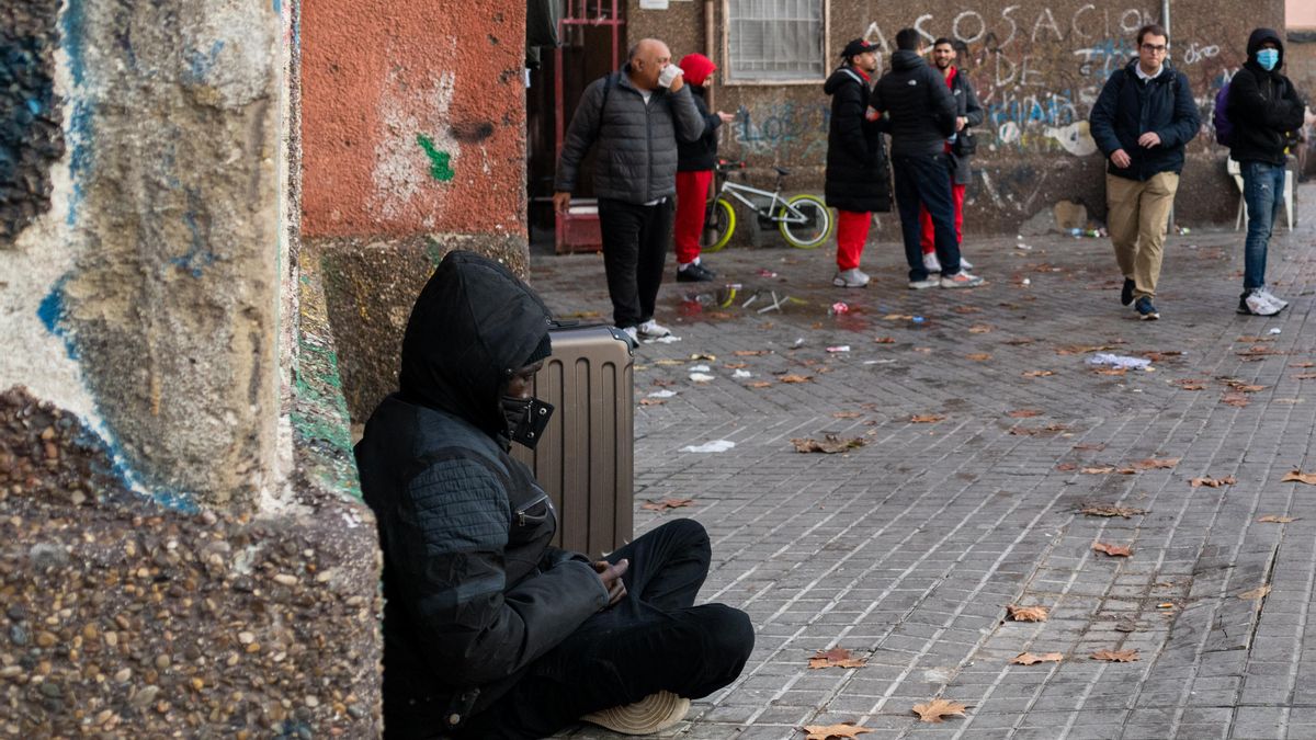 Los migrantes a los que Albiol ha echado: «Hoy dormiré en la calle de Badalona, porque no voy a desaparecer»