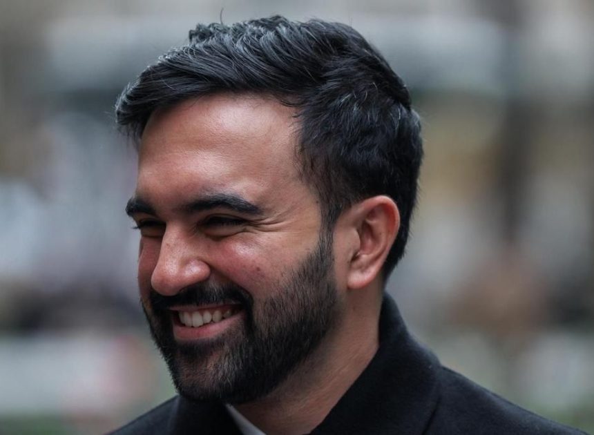 Mamdani recuerda a los migrantes sus derechos en las redadas del ICE: «Lucharé para proteger a nuestros hermanos»