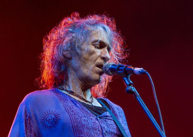 Adiós a Robe, el poeta que nos enseñó la belleza adolescente y el dolor de la destrucción