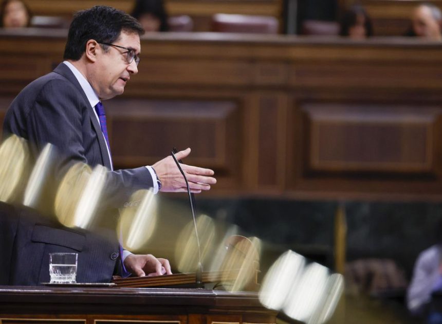 El Congreso aprueba la subida de sueldo de los funcionarios para 2025 y 2026