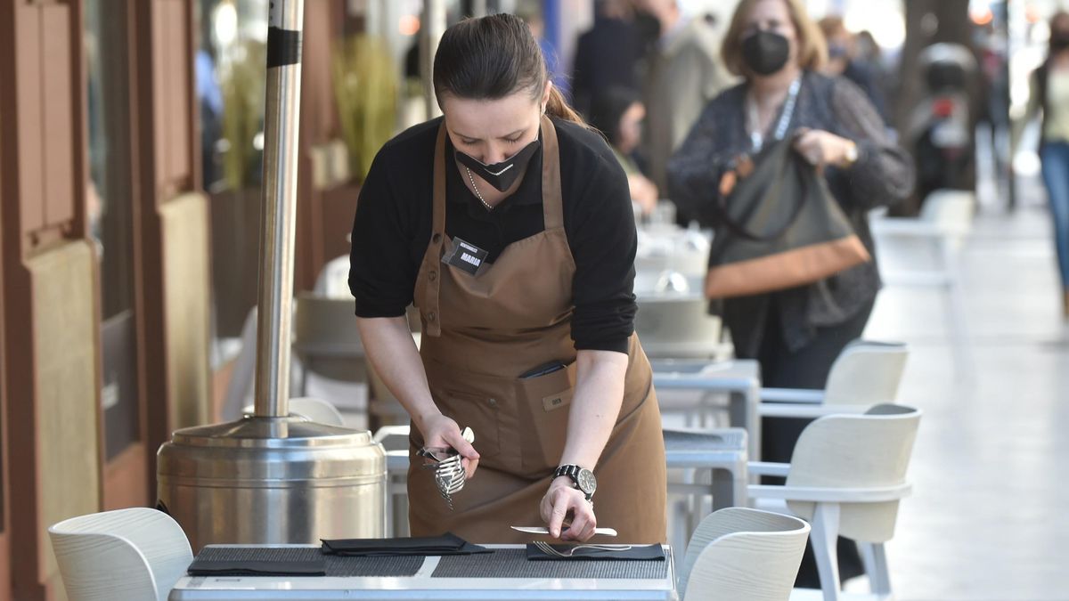Las claves del buzón que impulsan los empresarios de Tenerife para espiar a los trabajadores: “Criminaliza a los más vulnerables”