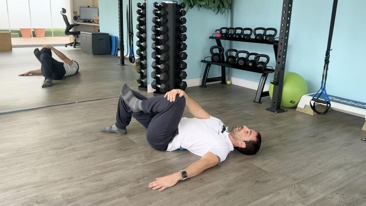 El fisio Juan Aznar sugiere cinco ejercicios para aliviar el dolor de espalda: “Es un síntoma, no el origen del problema”