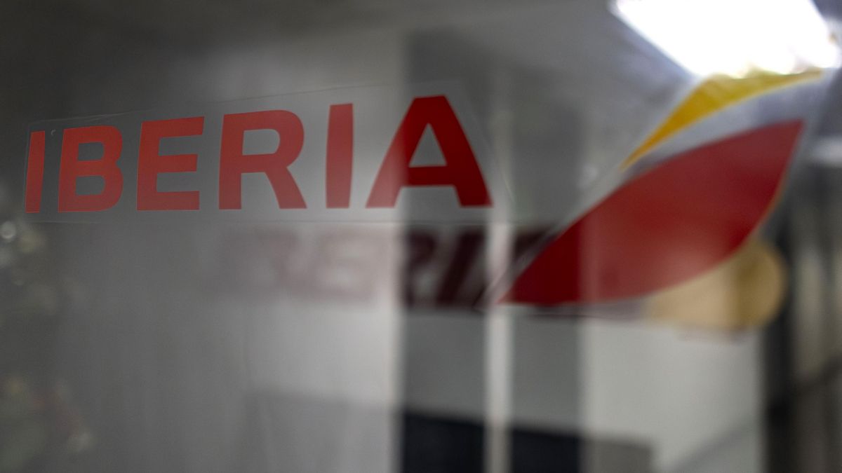 Iberia amplía hasta final de año la cancelación de sus vuelos a Venezuela