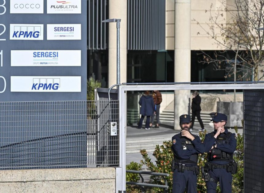 Anticorrupción sostiene que Plus Ultra usó el rescate de la SEPI para blanquear dinero “ilícito” de Venezuela