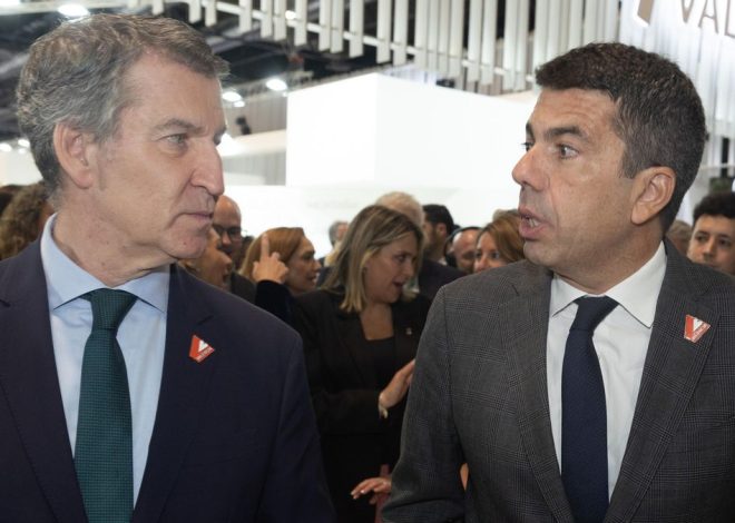 Los whatsapps que envió a Feijóo confirman que Mazón mintió en el Congreso sobre la hora en que supo que había fallecidos por la dana