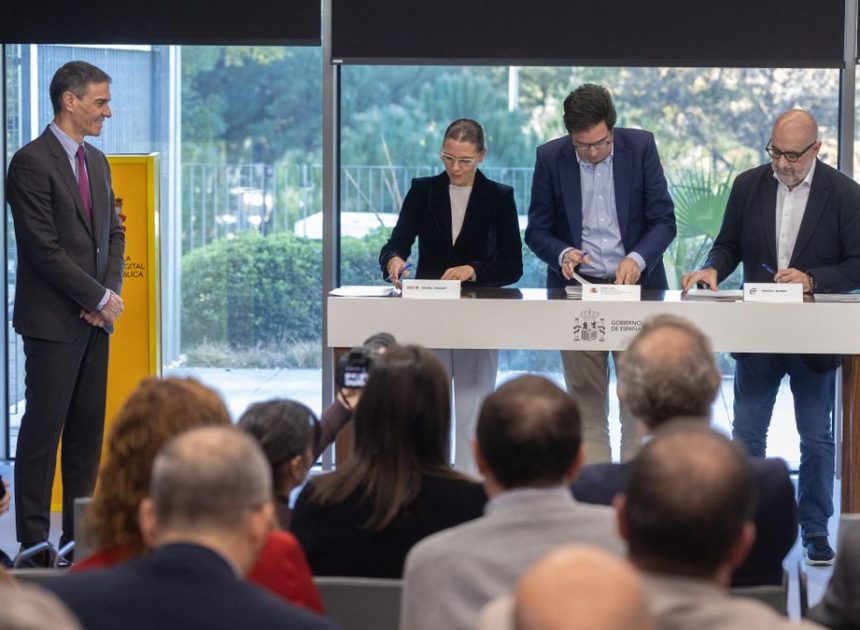 El Gobierno se compromete a aplicar las 35 horas semanales a los funcionarios de la administración general para marzo