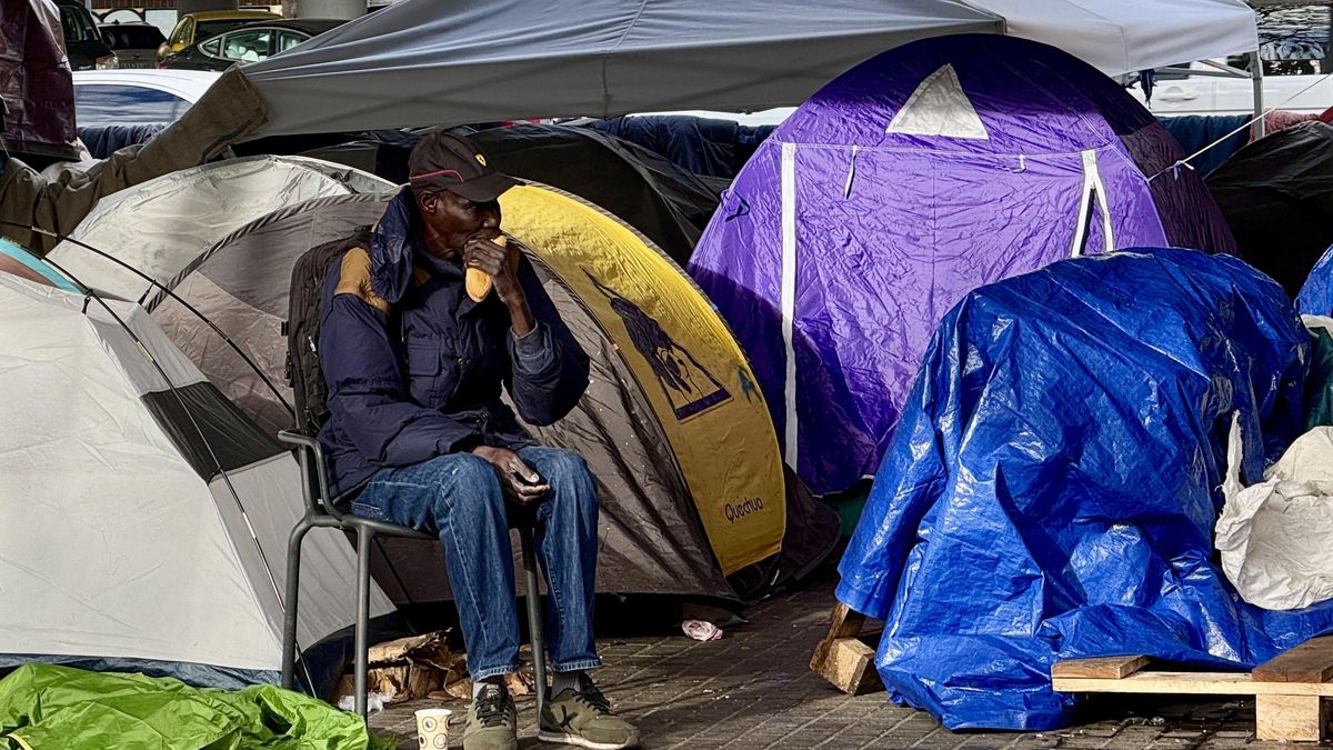 Albiol se enzarza con la portavoz del Gobierno por el desalojo de migrantes de Badalona
