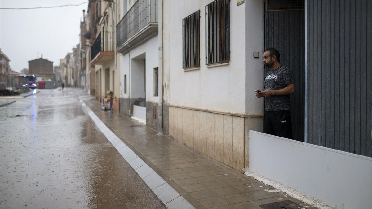 La Generalitat envía una alerta por lluvias intensas en el sur de Catalunya y pide precaución en los desplazamientos