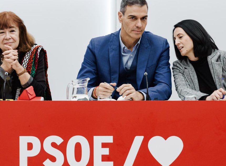 El PSOE responde al ‘caso Ábalos’ con un informe que descarta financiación ilegal y acredita que los pagos en metálico iban apoyados en recibos