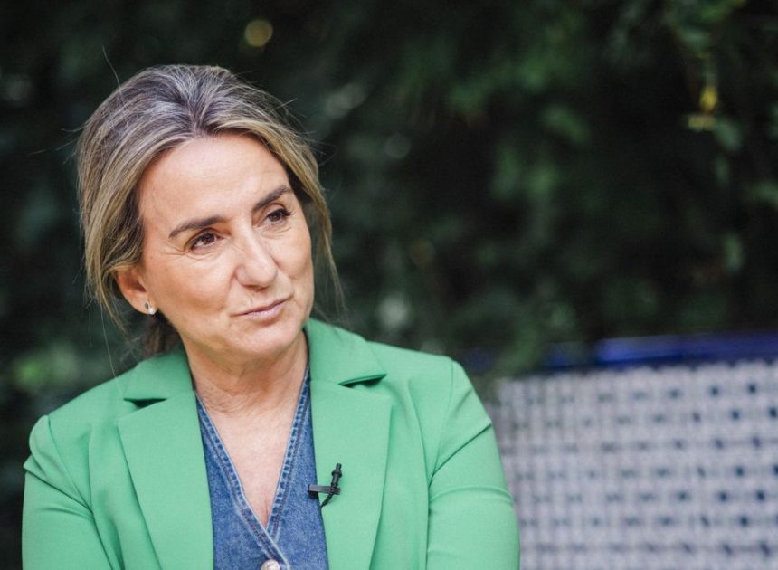 Saldar “una deuda de 30 años” y regular la profesión docente: el principal reto para Milagros Tolón al frente de Educación