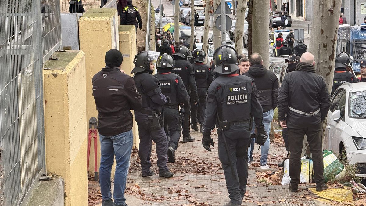 Las entidades de Badalona renuncian a usar la parroquia por la presión vecinal y reubican a los migrantes en otros lugares