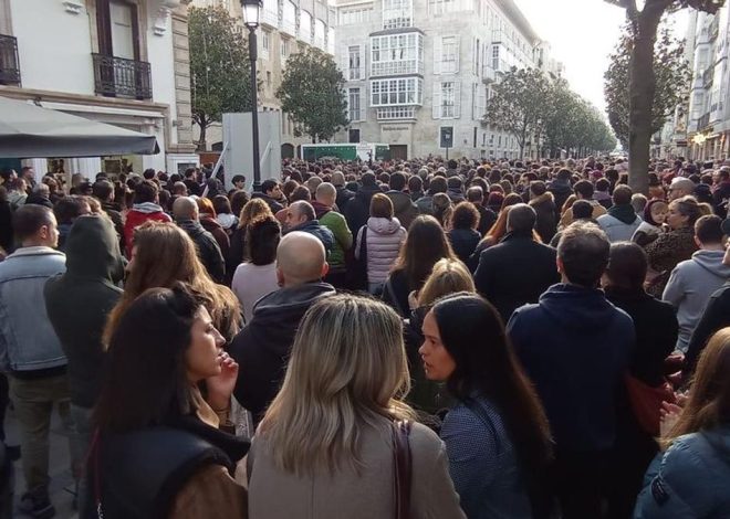 Cientos de personas arropan a la familia del joven que murió en el crimen de la discoteca de Vitoria: «Hubo alevosía»