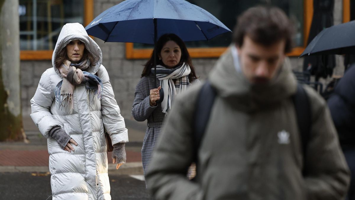 Las lluvias suben intensidad y nieve en Guadarrama para este martes en Madrid