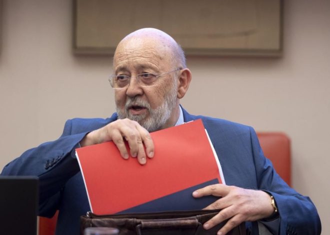 Tezanos afirma que el CIS da «siempre en el clavo» y que si sitúa como ganador al PSOE es «porque es al que más votan»