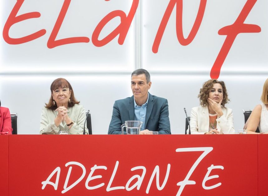 La indignación interna con Ferraz por el ‘caso Salazar’ recorre las federaciones del PSOE