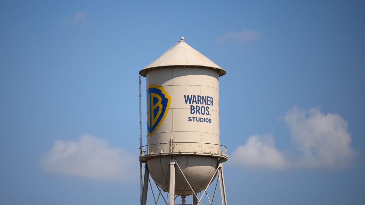 Warner Bros insta a los accionistas a rechazar la OPA hostil de Paramount de 108.400 millones de dólares en favor del acuerdo con Netflix
