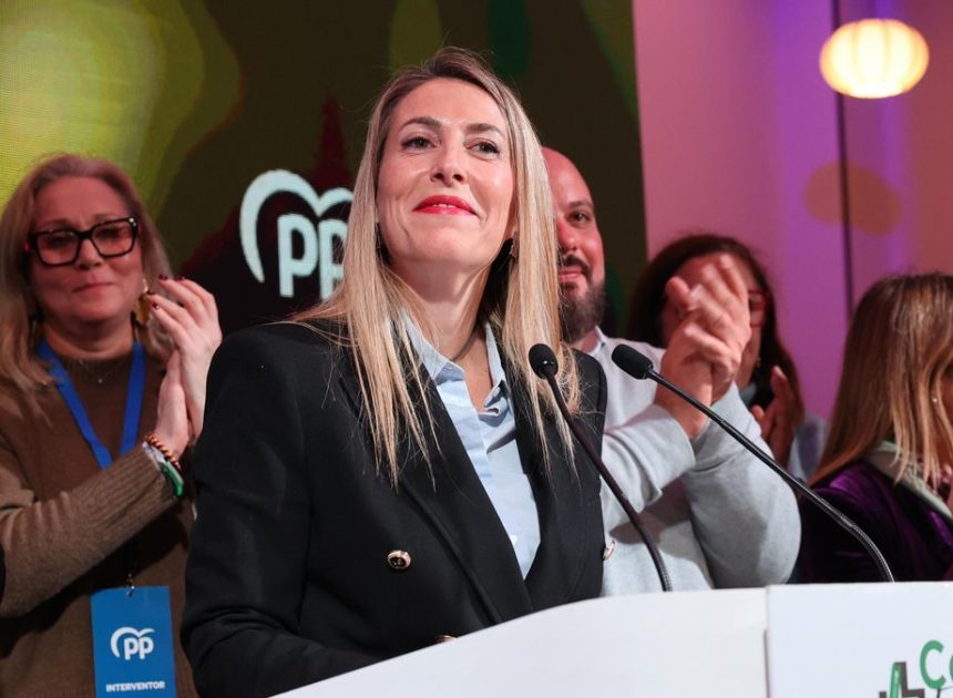 Guardiola llama a Vox y se pone a trabajar en las 206 exigencias que ya rechazó en octubre para ser presidenta