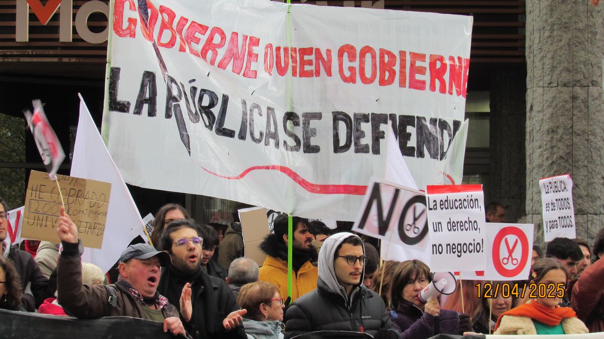 La plataforma por las universidades públicas de Madrid estudia la «inconstitucionalidad» de la nueva ley de Ayuso