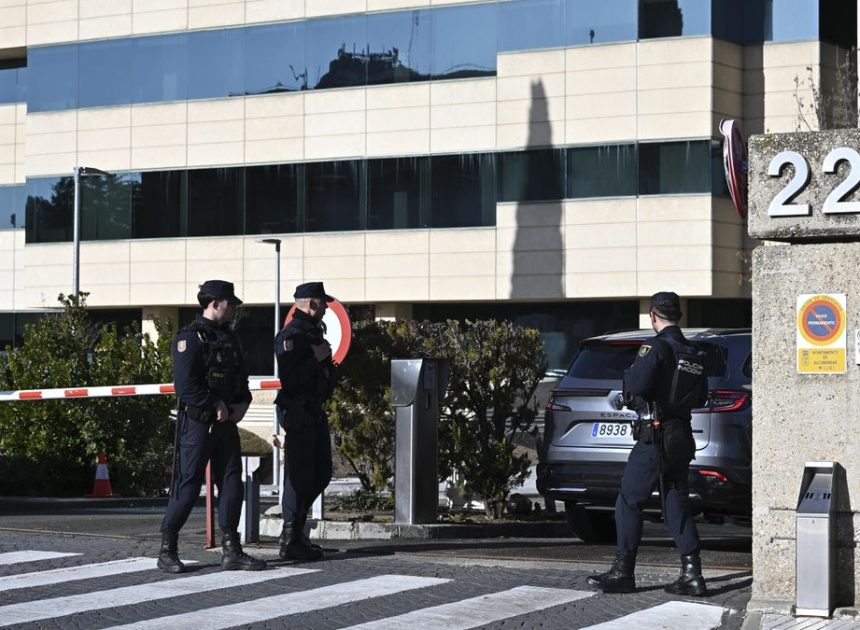 Un juzgado acuerda la libertad con medidas cautelares para los tres detenidos de Plus Ultra