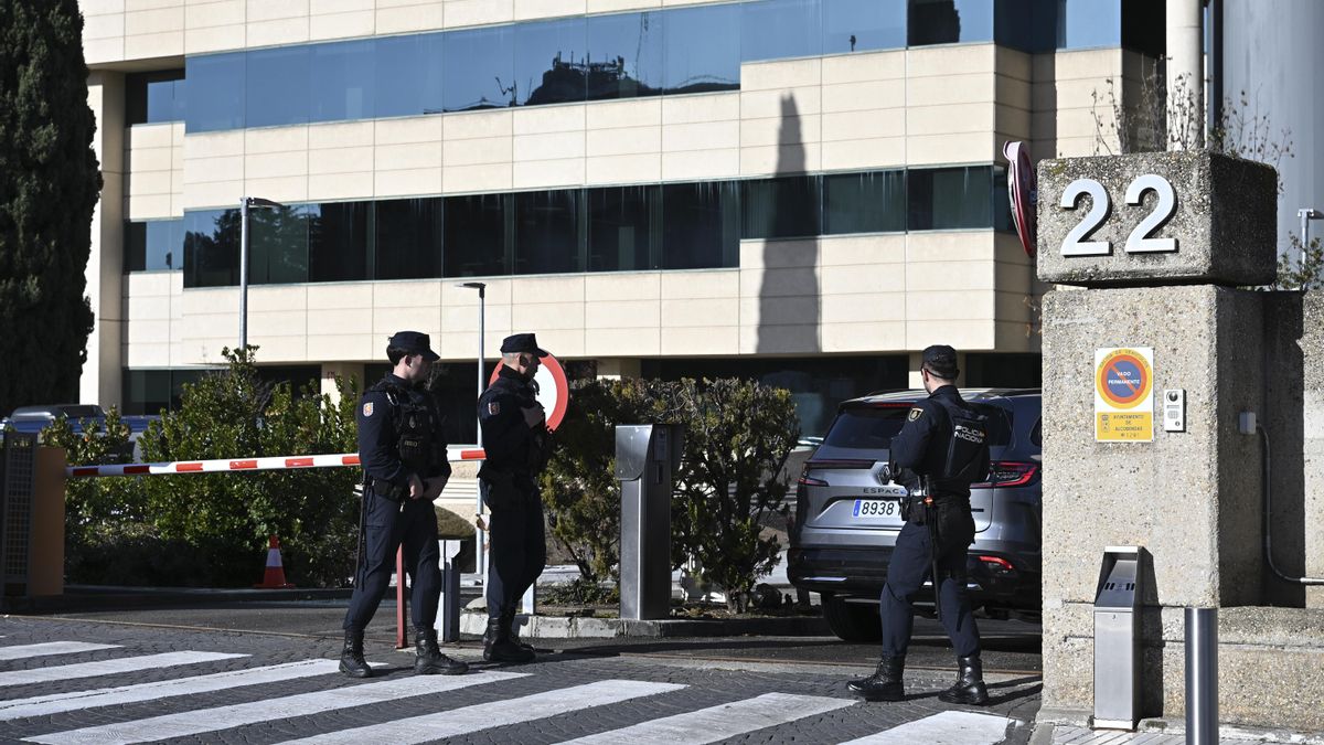 Un juzgado acuerda la libertad con medidas cautelares para los tres detenidos de Plus Ultra