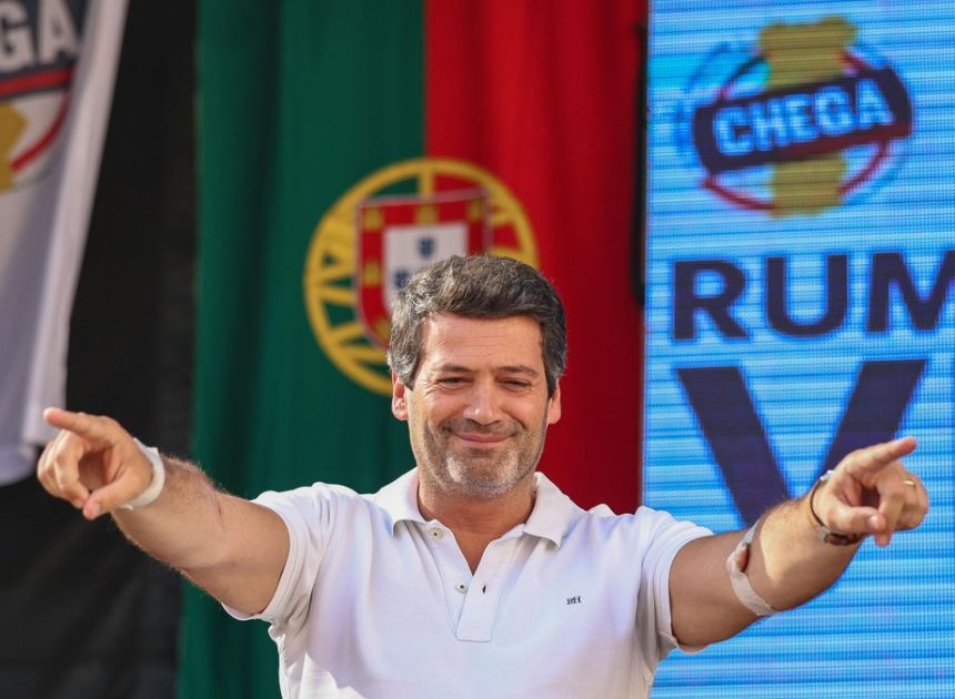 La Justicia portuguesa ordena a Chega retirar sus carteles electorales contra los gitanos