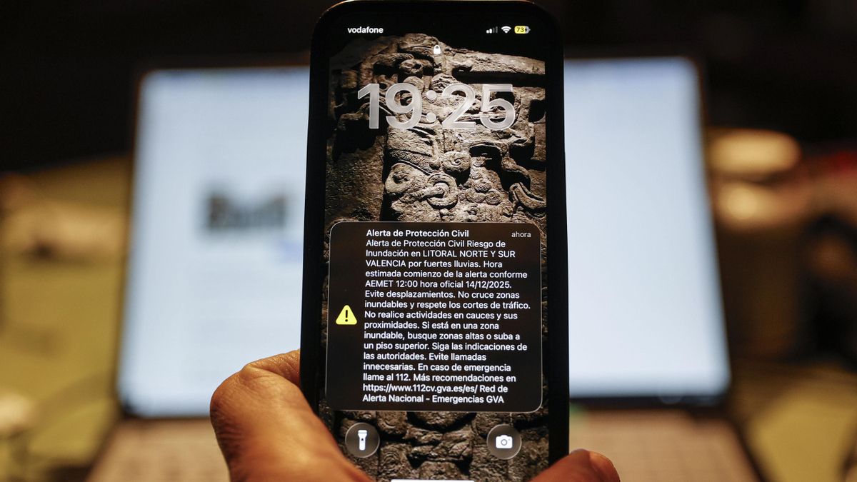 Lanzan un ES-Alert en Almería, en aviso rojo por lluvias torrenciales