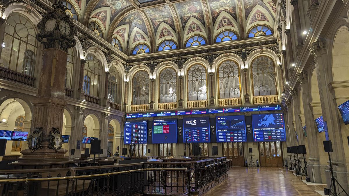 El Ibex desafía las caídas en Europa y bate otro máximo histórico