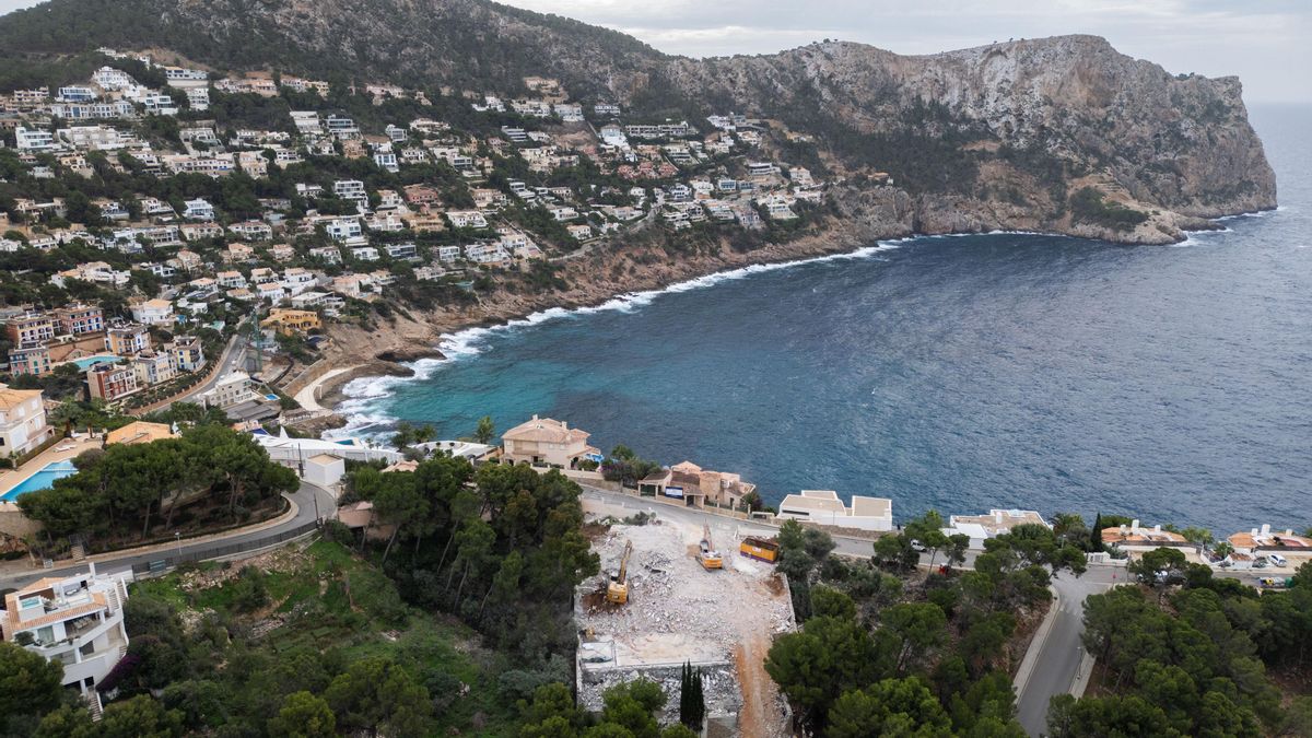 Monica, la empresaria alemana en busca y captura por estafar a clientes extranjeros que compran casas en Mallorca