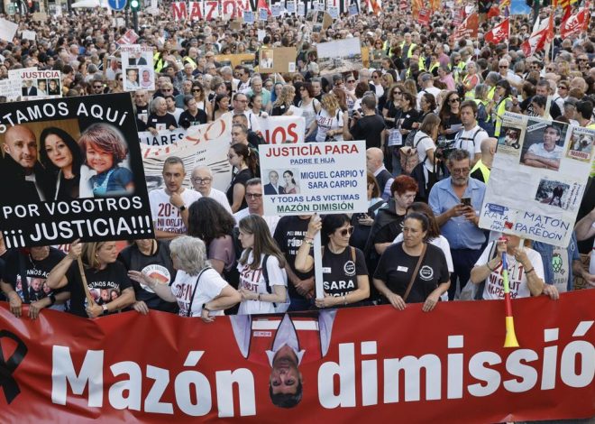 Aplazada por la lluvia la manifestación por la dana convocada este sábado en València