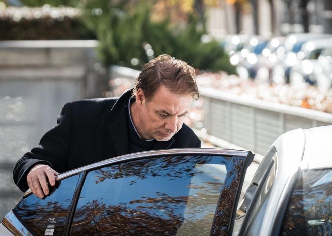 La empresa alavesa Tubos Reunidos, rescatada por la SEPI, tuvo de asesor a su expresidente «hasta hace unos meses»