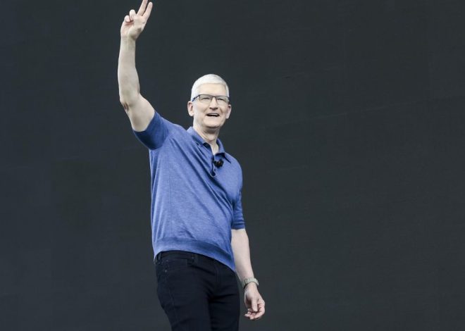 El CEO de Apple, Tim Cook, ‘echa un cable’ a Nike y gasta 3 millones de dólares en acciones del gigante de las zapatillas