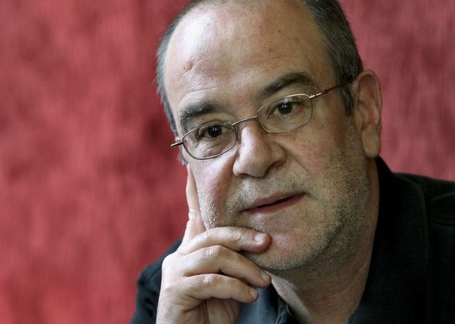 Muere el novelista gallego José María Pérez Álvarez, celebrado por Goytisolo en ‘The Times’ y a quien plagió Bryce Echenique