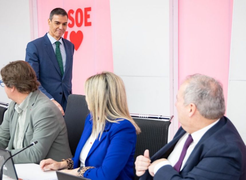 El PSOE evita la autocrítica tras la debacle y la circunscribe a Extremadura: “Estamos más fuertes que nunca”
