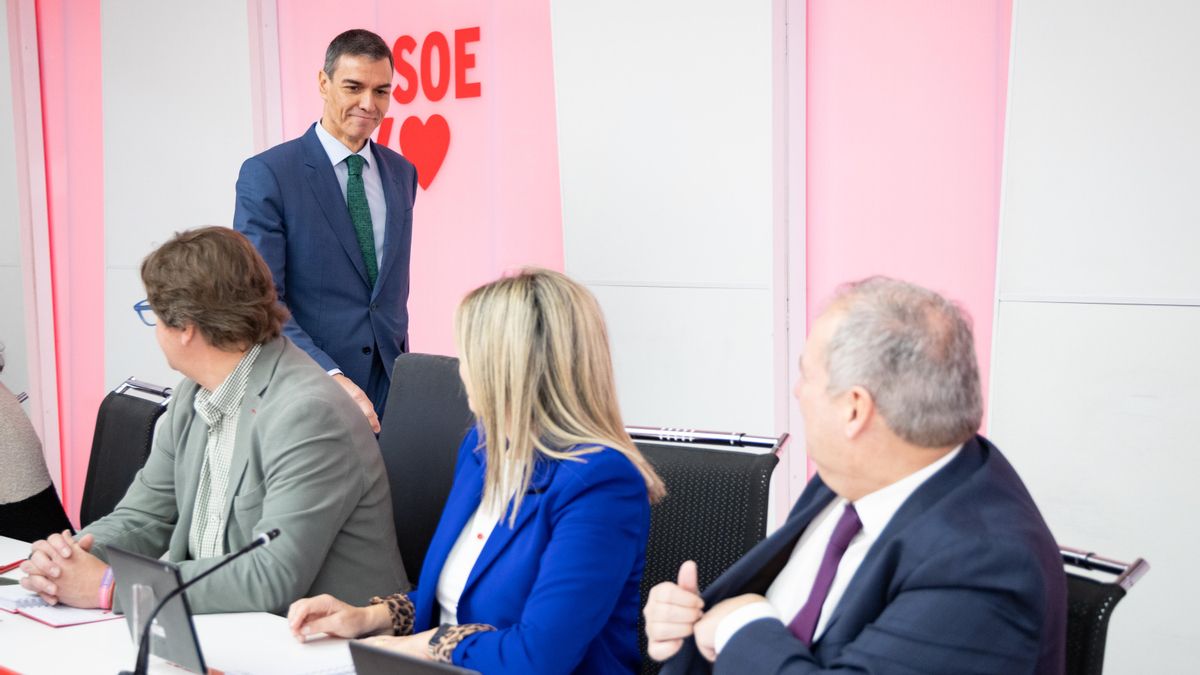 El PSOE evita la autocrítica tras la debacle y la circunscribe a Extremadura: “Estamos más fuertes que nunca”