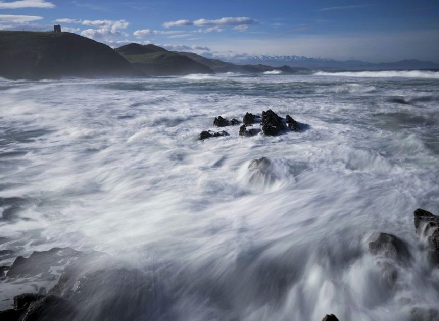 La Aemet avisa de un viernes de viento y lluvias fuertes en dos comunidades