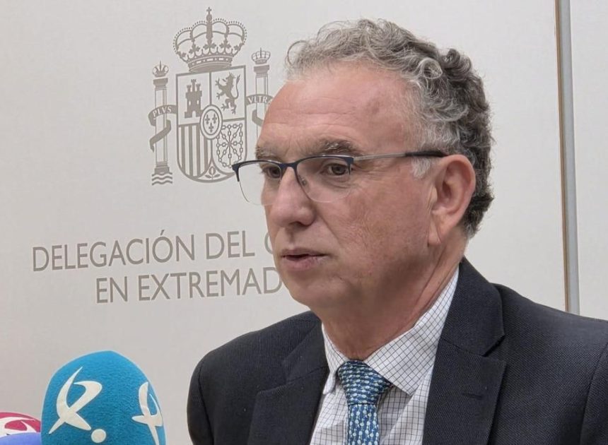 Ferraz sitúa al frente de la gestora del PSOE extremeño al delegado del Gobierno, José Luis Quintana