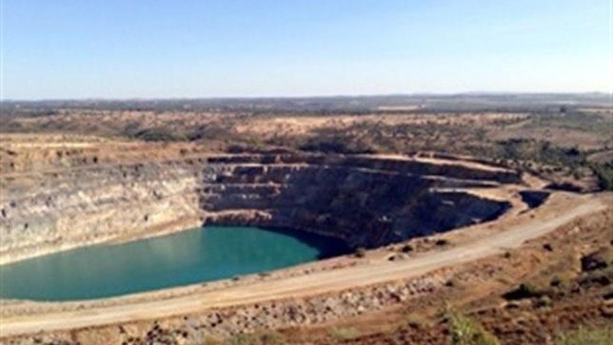 La Audiencia de Sevilla absuelve a los 16 acusados por el supuesto amaño del concurso de la mina de Aznalcóllar