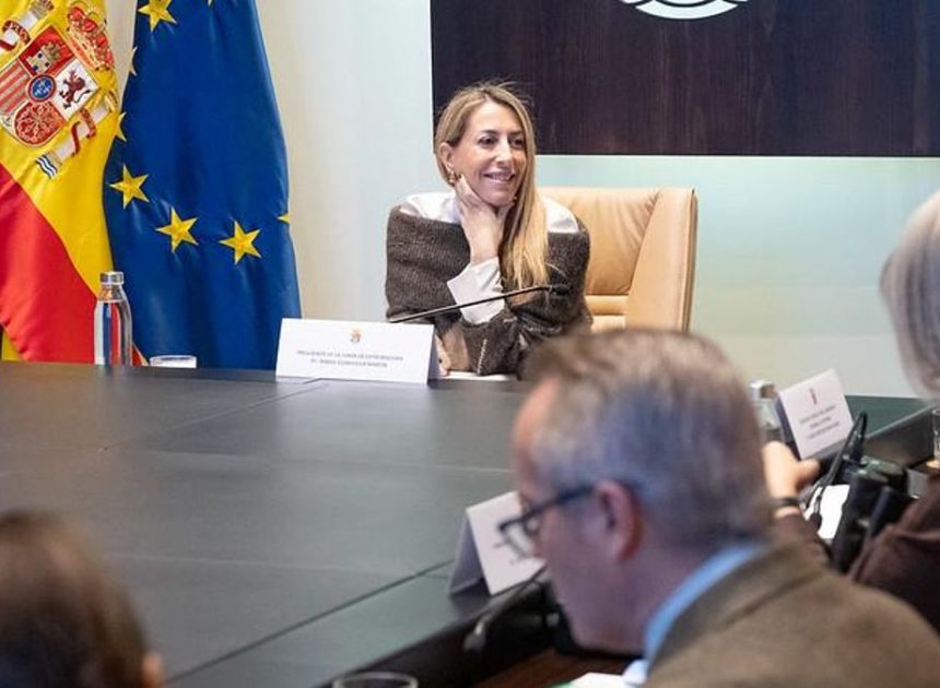 El aguinaldo electoral de Guardiola: aprueba 165 millones en ayudas e inversiones a cinco días de las elecciones en Extremadura