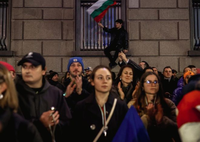 El Gobierno de Bulgaria dimite tras una ola de protestas multitudinarias contra la corrupción