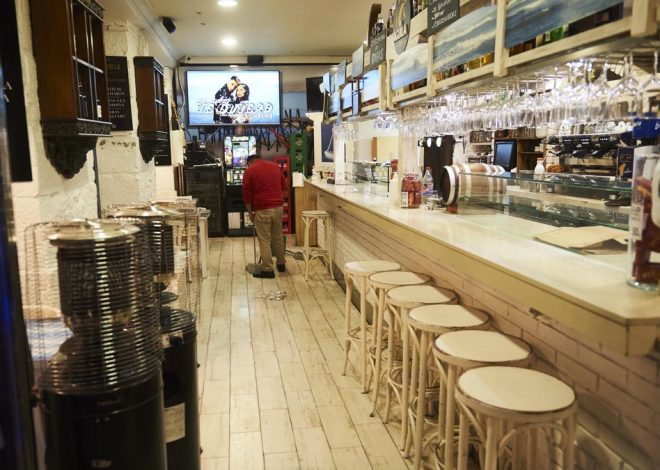 Noviembre restó 14.300 trabajadores por el bajón en la hostelería aunque el paro se redujo en 18.800 personas