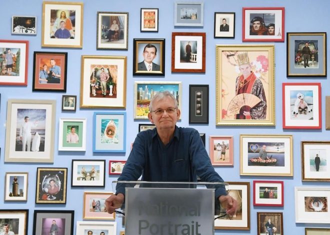 Muere el fotógrafo Martin Parr a los 73 años